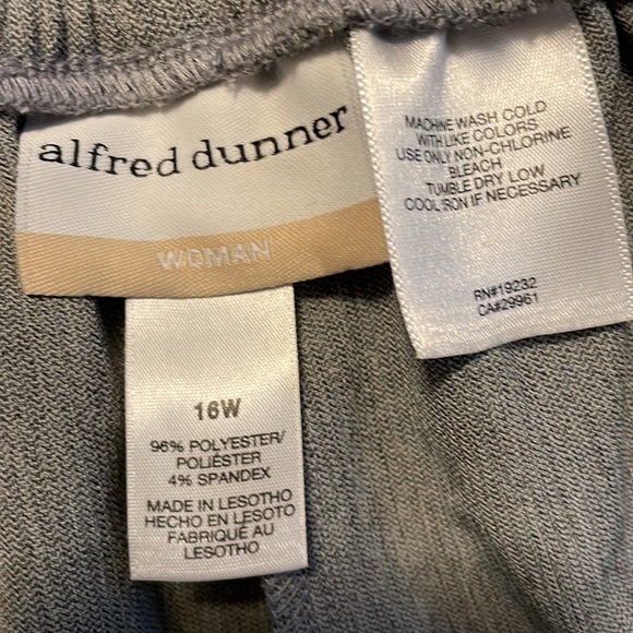 Size 16W silver grey trousers - Picture 2 of 6